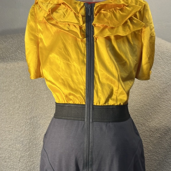 Robertson Los Angeles Women’s Yellow and Gray Dress Ruffle,zipper back - Picture 6 of 8
